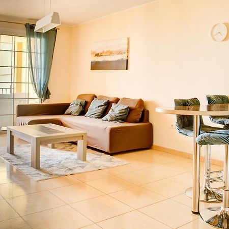 Well Refined Apartment - Stunning Pool Palm-mar Ngoại thất bức ảnh